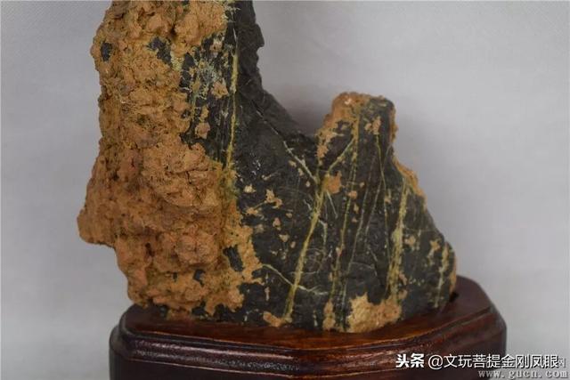 翡翠原石刷洗过程翡翠原石怎么刷洗-第6张图片-翡翠网 翡翠原石刷洗过程翡翠原石怎么刷洗-第6张图片-翡翠网