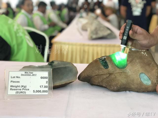 缅甸翡翠价格走势缅甸翡翠原石-第15张图片-翡翠网 缅甸翡翠价格走势缅甸翡翠原石-第15张图片-翡翠网