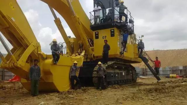 翡翠原石鉴别去山上捡翡翠原石-第1张图片-翡翠网 翡翠原石鉴别去山上捡翡翠原石-第1张图片-翡翠网