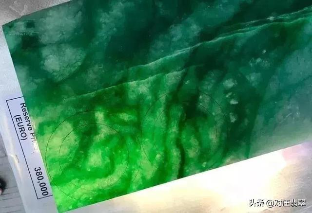 83翡翠价格,翡翠原石的价位-第4张图片-翡翠网 83翡翠价格,翡翠原石的价位-第4张图片-翡翠网