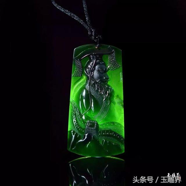 墨翠没抛光跟抛光区别,墨翡翠原石-第5张图片-翡翠网 墨翠没抛光跟抛光区别,墨翡翠原石-第5张图片-翡翠网