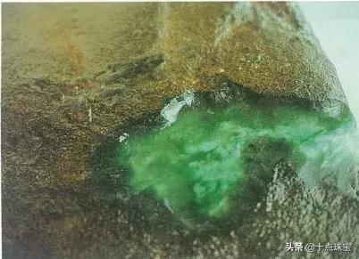 老帕敢原石皮壳详解鸡蛋黄翡翠原石手镯-第43张图片-翡翠网 老帕敢原石皮壳详解鸡蛋黄翡翠原石手镯-第43张图片-翡翠网