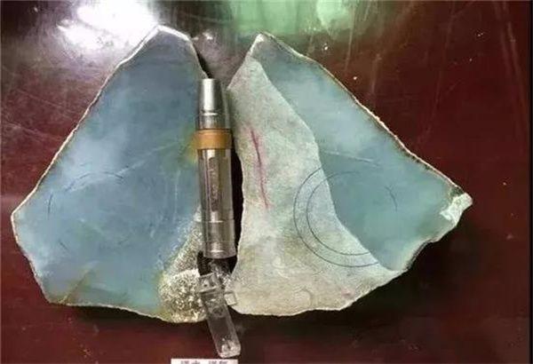 化冰底翡翠手镯价格的简单介绍-第8张图片-翡翠网 化冰底翡翠手镯价格的简单介绍-第8张图片-翡翠网