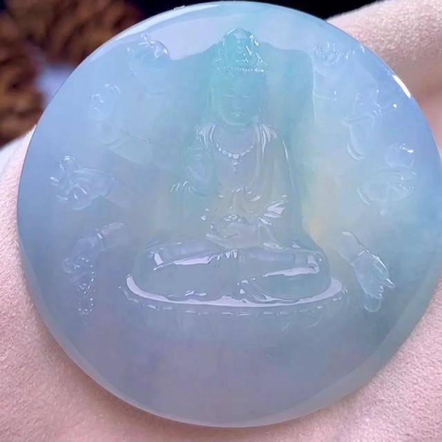翡翠专业知识培训带观音佛代表什么,佛公观音佩戴禁忌-第5张图片-翡翠网 翡翠专业知识培训带观音佛代表什么,佛公观音佩戴禁忌-第5张图片-翡翠网