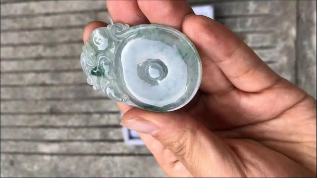 木那原石打灯清晰打灯透的木那白皮翡翠原石-第9张图片-翡翠网 木那原石打灯清晰打灯透的木那白皮翡翠原石-第9张图片-翡翠网