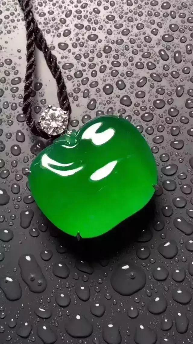 香格里拉翡翠手镯原石,香格里拉文成珠宝骗局-第13张图片-翡翠网 香格里拉翡翠手镯原石,香格里拉文成珠宝骗局-第13张图片-翡翠网