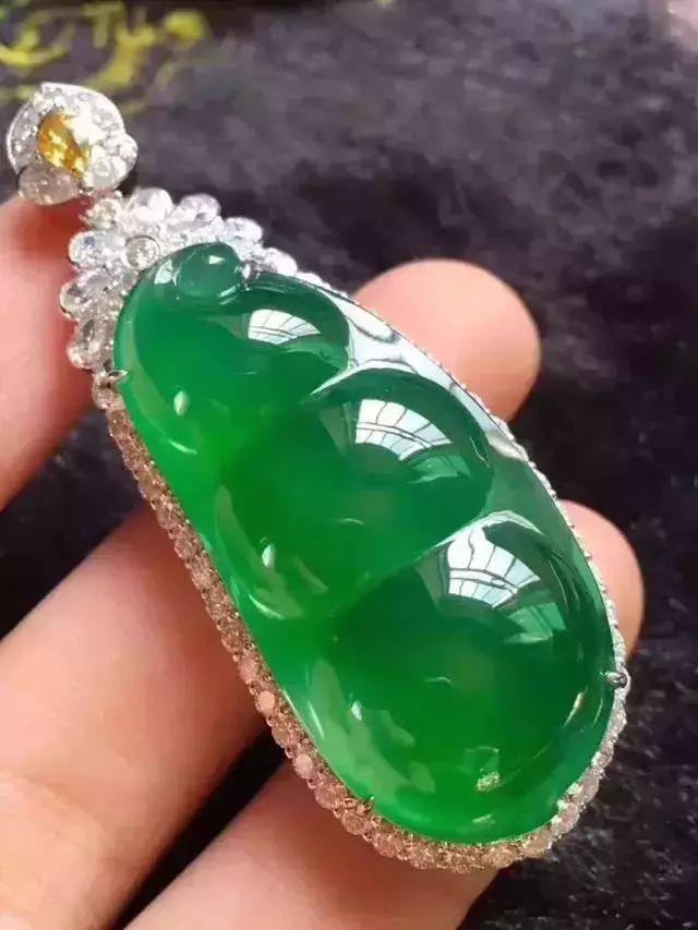 香格里拉翡翠手镯原石,香格里拉文成珠宝骗局-第17张图片-翡翠网 香格里拉翡翠手镯原石,香格里拉文成珠宝骗局-第17张图片-翡翠网