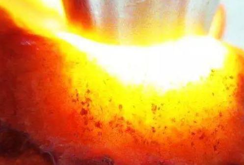 原石翡翠交易,寻宝价值5亿翡翠原石-第7张图片-翡翠网 原石翡翠交易,寻宝价值5亿翡翠原石-第7张图片-翡翠网