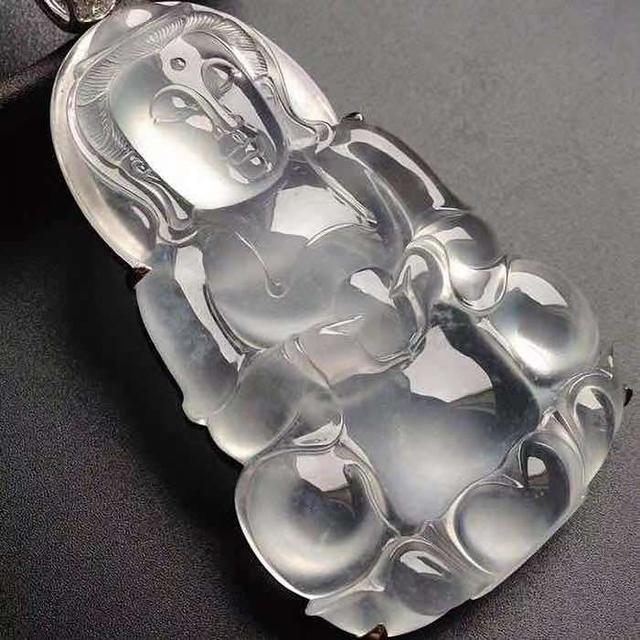 怎样挑选翡翠好坏和价格怎么看老坑翡翠-第11张图片-翡翠网 怎样挑选翡翠好坏和价格怎么看老坑翡翠-第11张图片-翡翠网