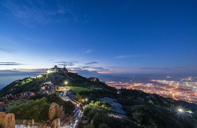 帝师讲解翡翠原石翡翠原石价格-第1张图片-翡翠网 帝师讲解翡翠原石翡翠原石价格-第1张图片-翡翠网