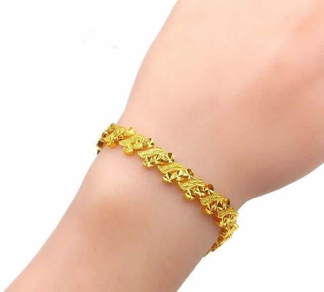 2021年女款最新款黄金戒指铂金戒指多少钱-第1张图片-翡翠网