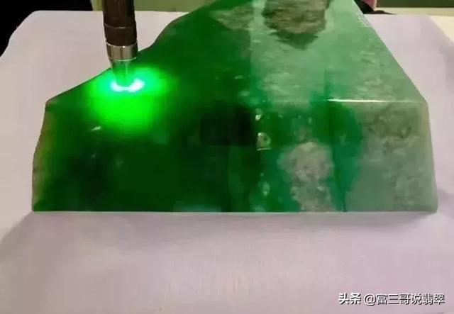 翡翠原石安检机能看出来颜色吗用核磁共振检测翡翠原石-第5张图片-翡翠网 翡翠原石安检机能看出来颜色吗用核磁共振检测翡翠原石-第5张图片-翡翠网