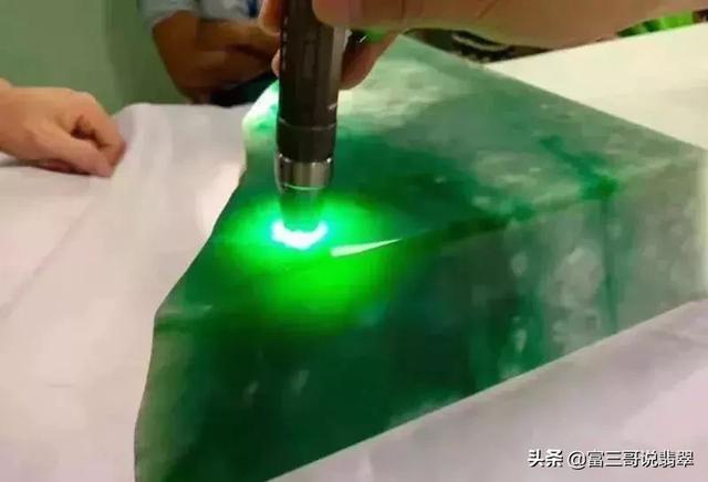 翡翠原石安检机能看出来颜色吗用核磁共振检测翡翠原石-第6张图片-翡翠网 翡翠原石安检机能看出来颜色吗用核磁共振检测翡翠原石-第6张图片-翡翠网
