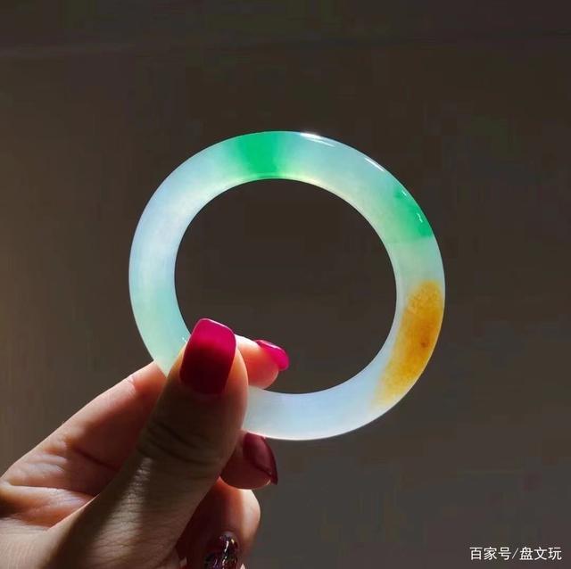 翡翠种水图片的简单介绍-第1张图片-翡翠网 翡翠种水图片的简单介绍-第1张图片-翡翠网