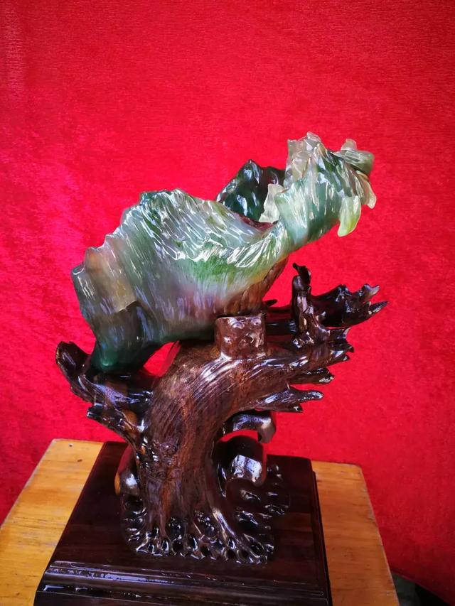 树化玉原石与翡翠原石区别图片,普通树化石多少钱一斤-第3张图片-翡翠网 树化玉原石与翡翠原石区别图片,普通树化石多少钱一斤-第3张图片-翡翠网