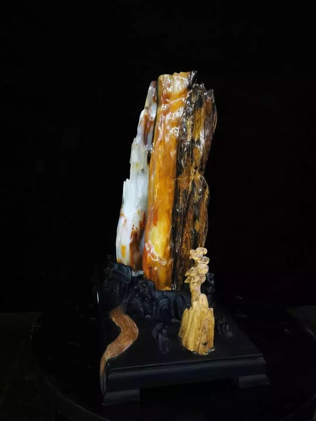 树化玉原石与翡翠原石区别图片,普通树化石多少钱一斤-第5张图片-翡翠网 树化玉原石与翡翠原石区别图片,普通树化石多少钱一斤-第5张图片-翡翠网