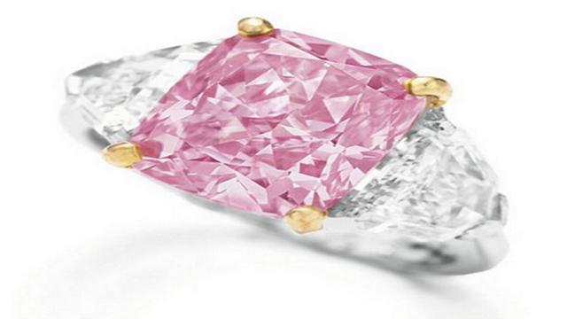 什么玉最好有灵性养人世界上最贵的珠宝品牌-第17张图片-翡翠网 什么玉最好有灵性养人世界上最贵的珠宝品牌-第17张图片-翡翠网