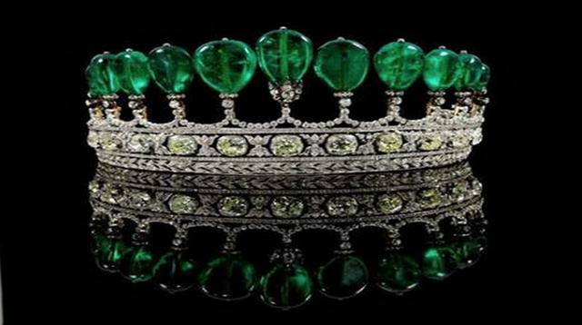 什么玉最好有灵性养人世界上最贵的珠宝品牌-第19张图片-翡翠网 什么玉最好有灵性养人世界上最贵的珠宝品牌-第19张图片-翡翠网