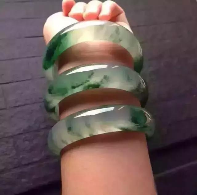 翡翠怎样养才能让水头好翡翠原石养人吗-第7张图片-翡翠网 翡翠怎样养才能让水头好翡翠原石养人吗-第7张图片-翡翠网