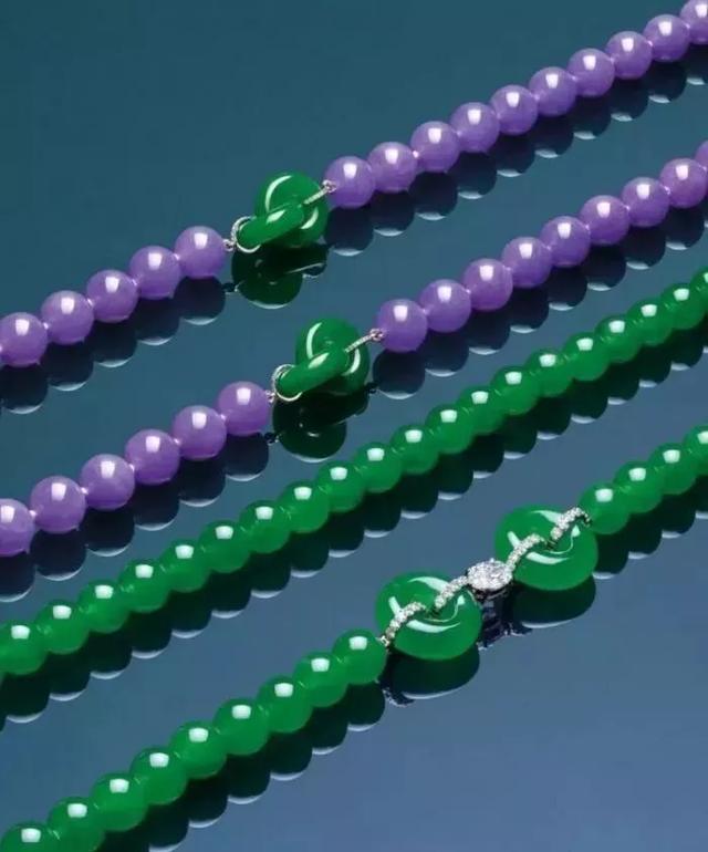 玻璃种血红色极品翡翠价格,天然红翡翠价格图片-第4张图片-翡翠网 玻璃种血红色极品翡翠价格,天然红翡翠价格图片-第4张图片-翡翠网