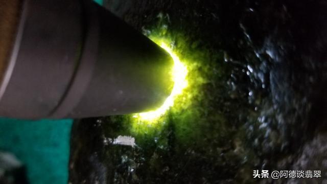 翡翠原石共生怎么看,最贵的翡翠原石500亿-第7张图片-翡翠网 翡翠原石共生怎么看,最贵的翡翠原石500亿-第7张图片-翡翠网