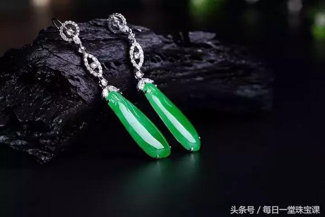 翡翠糯种种水知识的简单介绍-第1张图片-翡翠网 翡翠糯种种水知识的简单介绍-第1张图片-翡翠网