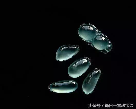 翡翠糯种种水知识的简单介绍-第10张图片-翡翠网 翡翠糯种种水知识的简单介绍-第10张图片-翡翠网