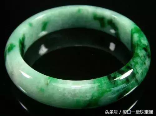 翡翠糯种种水知识的简单介绍-第11张图片-翡翠网 翡翠糯种种水知识的简单介绍-第11张图片-翡翠网