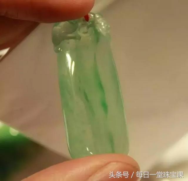 翡翠糯种种水知识的简单介绍-第14张图片-翡翠网 翡翠糯种种水知识的简单介绍-第14张图片-翡翠网