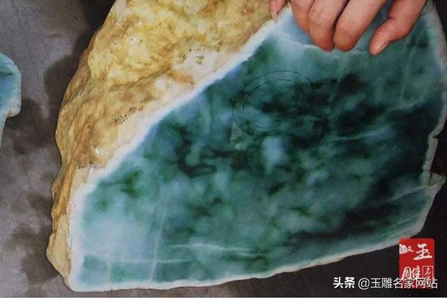 翡翠原石白色是什么,翡翠原石赌石技巧图解-第3张图片-翡翠网 翡翠原石白色是什么,翡翠原石赌石技巧图解-第3张图片-翡翠网