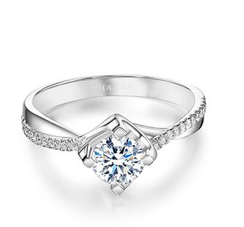 真钻戒有什么标志,钻戒的钻石是什么钻-第3张图片-翡翠网 真钻戒有什么标志,钻戒的钻石是什么钻-第3张图片-翡翠网