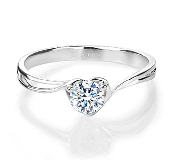 真钻戒有什么标志,钻戒的钻石是什么钻-第6张图片-翡翠网 真钻戒有什么标志,钻戒的钻石是什么钻-第6张图片-翡翠网