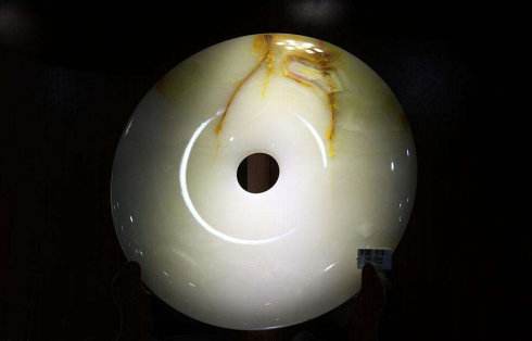 晒晒我带了5年的翡翠手镯怎么判断玉已经戴活了-第2张图片-翡翠网 晒晒我带了5年的翡翠手镯怎么判断玉已经戴活了-第2张图片-翡翠网