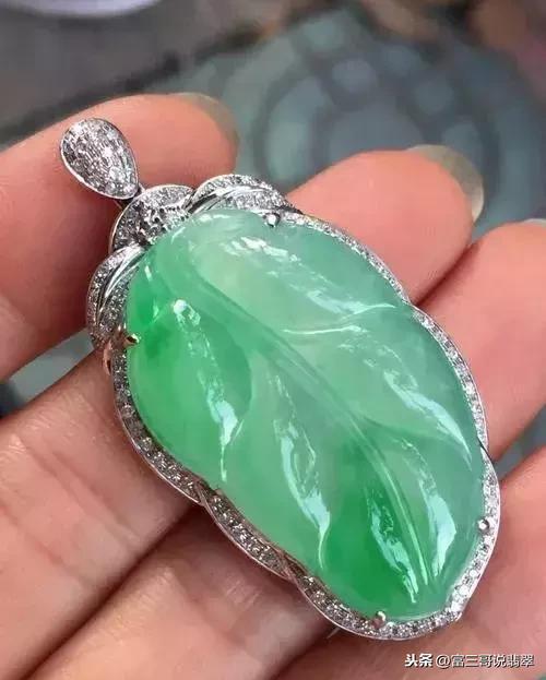 翡翠糯种和豆种哪个好,冰种翡翠豆价格-第7张图片-翡翠网 翡翠糯种和豆种哪个好,冰种翡翠豆价格-第7张图片-翡翠网