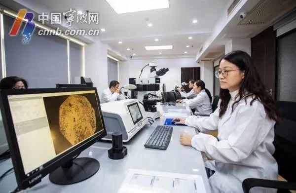 翡翠a货价格多少一克,翡翠废石价格-第2张图片-翡翠网 翡翠a货价格多少一克,翡翠废石价格-第2张图片-翡翠网