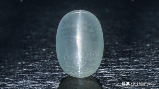为什么锆石比钻石还闪钻石和锆石哪个更值得买-第8张图片-翡翠网