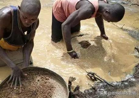 钻石原石图片天然钻石原石图片-第3张图片-翡翠网 钻石原石图片天然钻石原石图片-第3张图片-翡翠网