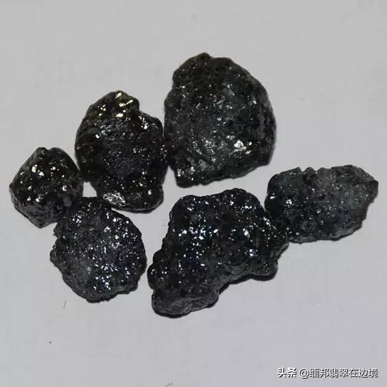 钻石原石图片天然钻石原石图片-第9张图片-翡翠网 钻石原石图片天然钻石原石图片-第9张图片-翡翠网