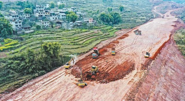 广安绿水翡翠原石,冰种蓝水翡翠-第1张图片-翡翠网 广安绿水翡翠原石,冰种蓝水翡翠-第1张图片-翡翠网