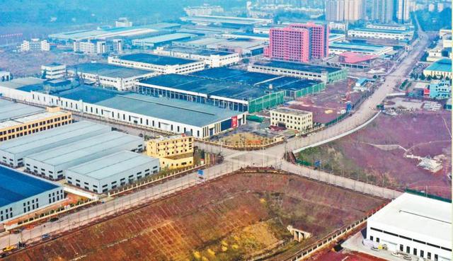 广安绿水翡翠原石,冰种蓝水翡翠-第7张图片-翡翠网 广安绿水翡翠原石,冰种蓝水翡翠-第7张图片-翡翠网