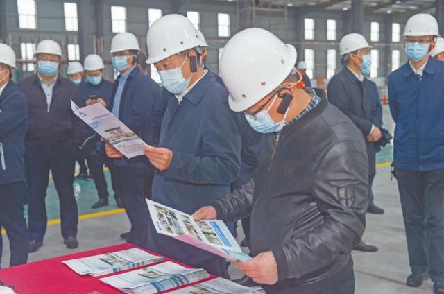 广安绿水翡翠原石,冰种蓝水翡翠-第9张图片-翡翠网 广安绿水翡翠原石,冰种蓝水翡翠-第9张图片-翡翠网