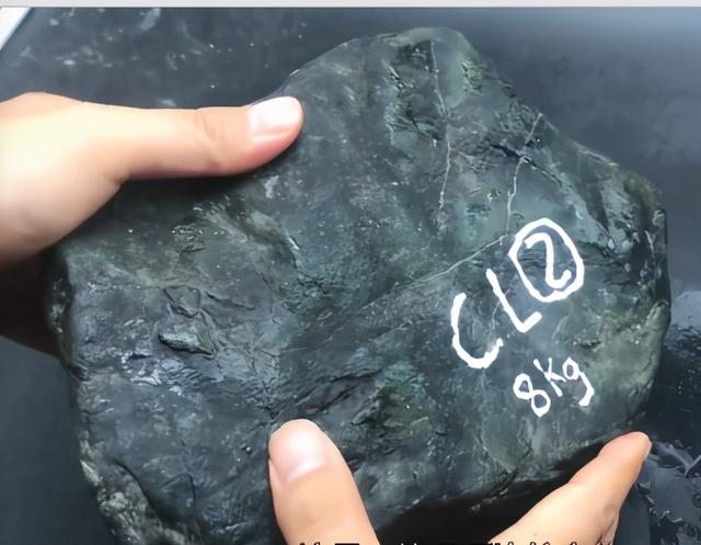 莫西沙铁锈皮图片漠西沙铁锈皮翡翠原石-第1张图片-翡翠网 莫西沙铁锈皮图片漠西沙铁锈皮翡翠原石-第1张图片-翡翠网