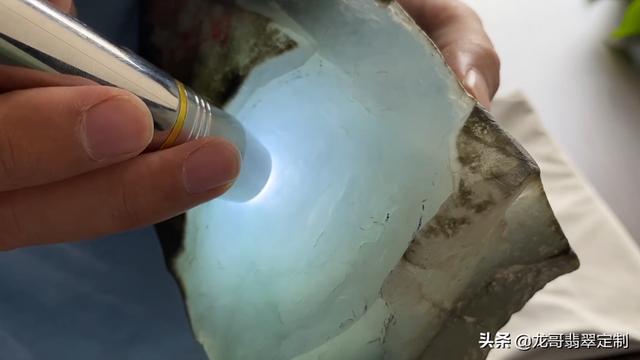 翡翠鉴别最简单方法翡翠原石玉石毛料图片-第2张图片-翡翠网 翡翠鉴别最简单方法翡翠原石玉石毛料图片-第2张图片-翡翠网