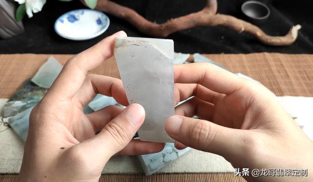 翡翠鉴别最简单方法翡翠原石玉石毛料图片-第6张图片-翡翠网 翡翠鉴别最简单方法翡翠原石玉石毛料图片-第6张图片-翡翠网