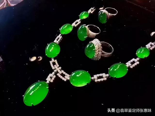 翡翠的原石和结晶的区别玉石翡翠原石-第4张图片-翡翠网 翡翠的原石和结晶的区别玉石翡翠原石-第4张图片-翡翠网