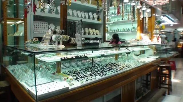 90年代翡翠价格,三十年前的翡翠价格-第2张图片-翡翠网 90年代翡翠价格,三十年前的翡翠价格-第2张图片-翡翠网