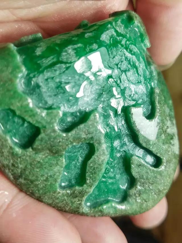 云南旅游翡翠原石翡翠原石哪里有卖-第5张图片-翡翠网 云南旅游翡翠原石翡翠原石哪里有卖-第5张图片-翡翠网