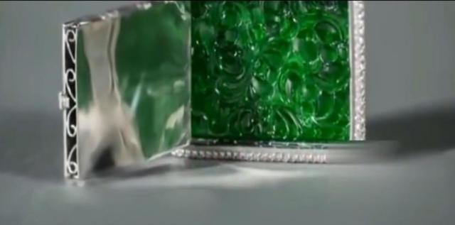 帝王绿翡翠手镯帝王绿翡翠图片及视频-第6张图片-翡翠网 帝王绿翡翠手镯帝王绿翡翠图片及视频-第6张图片-翡翠网