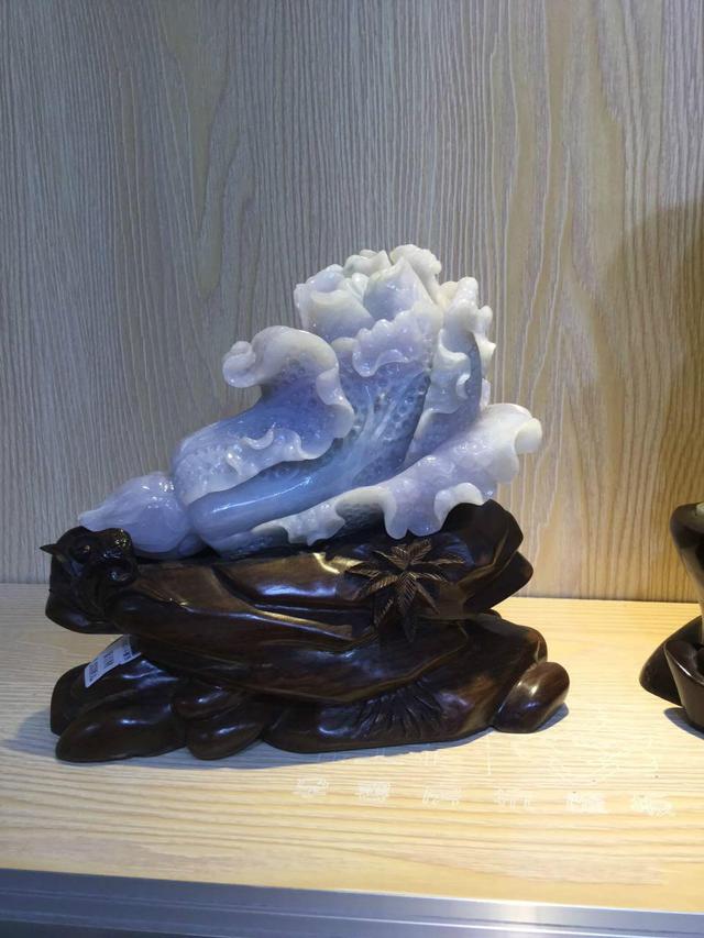 翡翠原石知识,广州翡翠知识-第1张图片-翡翠网 翡翠原石知识,广州翡翠知识-第1张图片-翡翠网