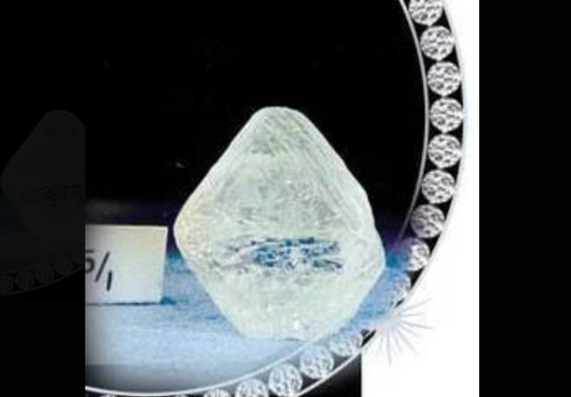 最大的钻石照片钻石图片大全-第2张图片-翡翠网 最大的钻石照片钻石图片大全-第2张图片-翡翠网